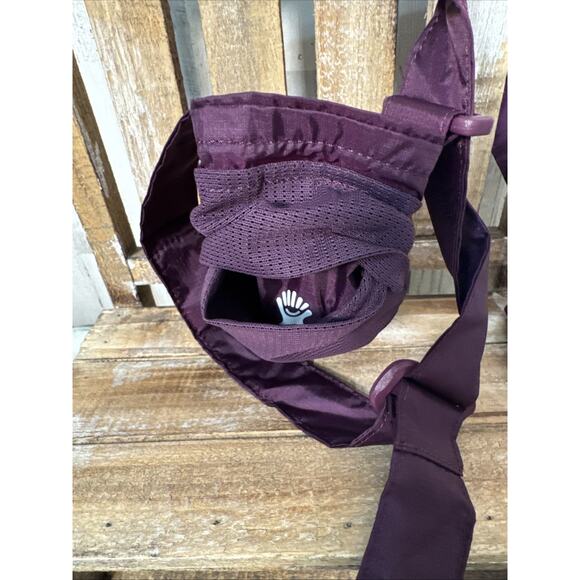 Hydro Flask 20oz Purple Burgundy Thin Carry Sling - Picture 3 of 6